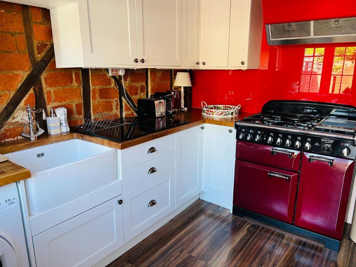 Bridewell Cottage In The Heart Of Tenterden - Pass The Keys Exterior foto